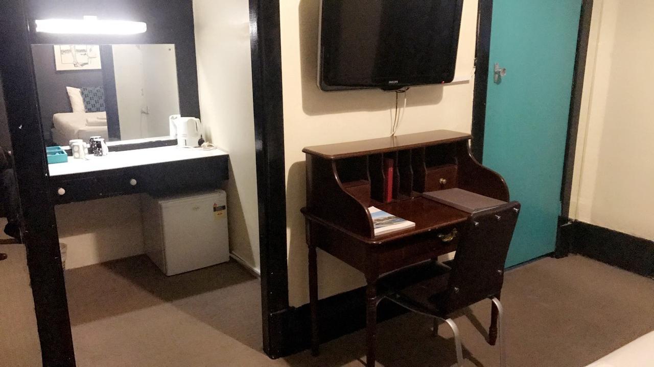 Ambassadors Hotel Adelaide Ngoại thất bức ảnh
