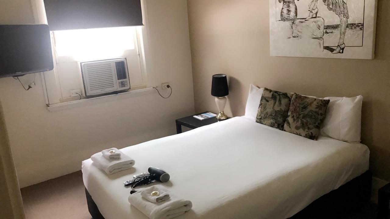 Ambassadors Hotel Adelaide Ngoại thất bức ảnh
